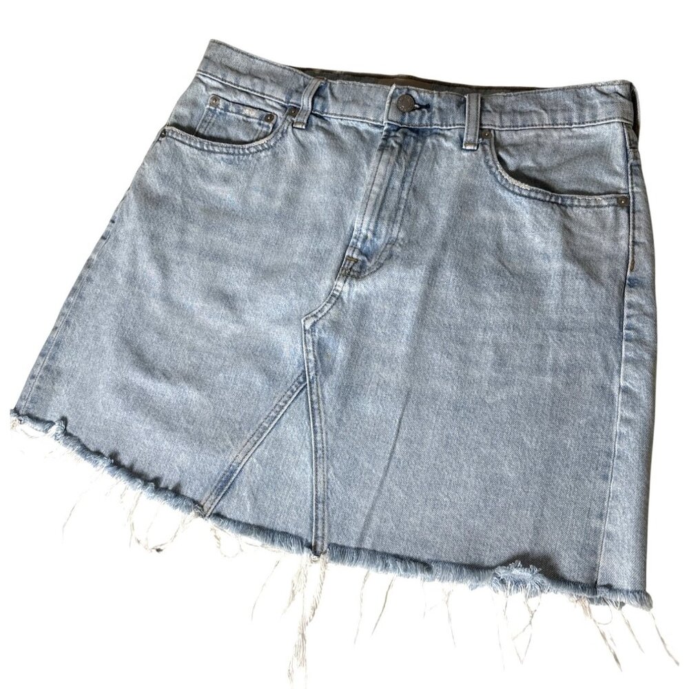 Everlane The Reconstructed Jean Skirt Size 31 Denim Raw Hem Light Blue Cotton